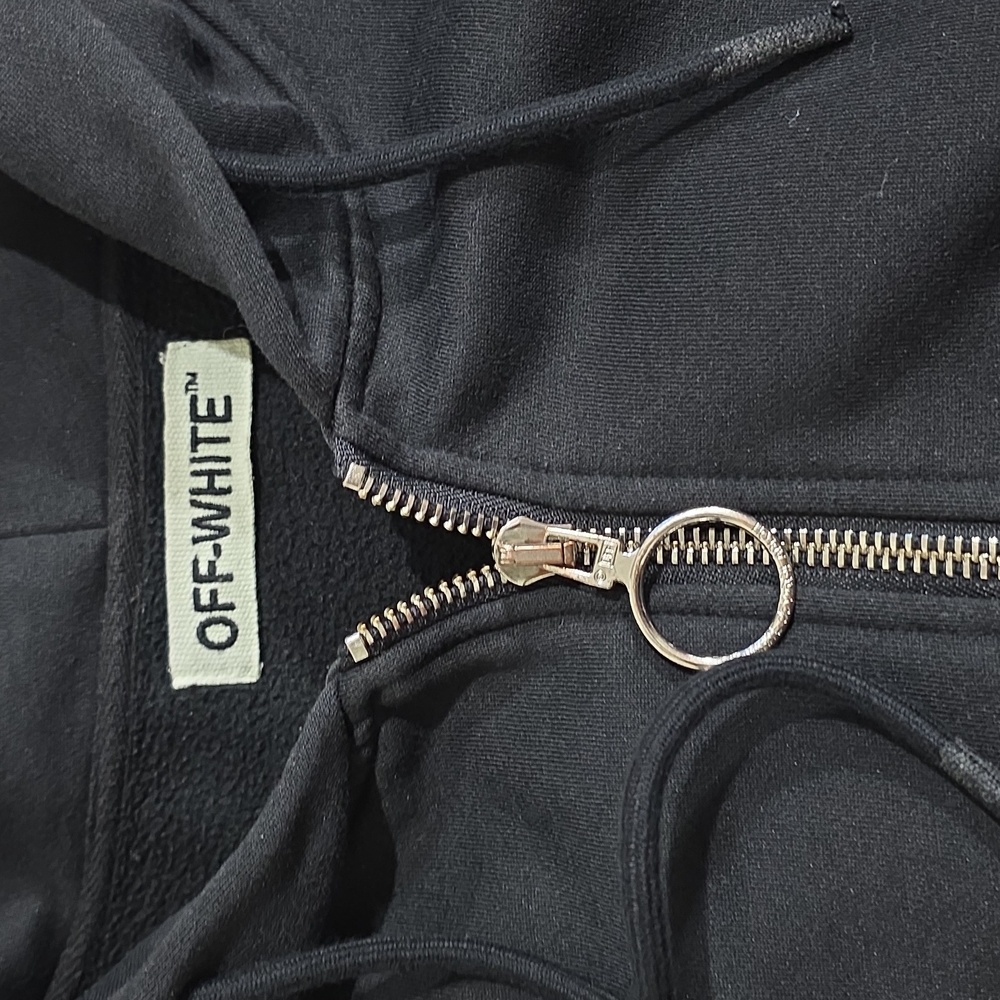 OFF-WHITE HOODIE SIZE L Decorative embroidered patches down both sleeves. - Picture 8 of 16